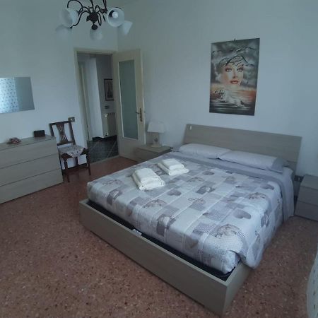 Appartamento Centrale Fino A 8 Posti Letto ปอนเตรโมลิ ภายนอก รูปภาพ
