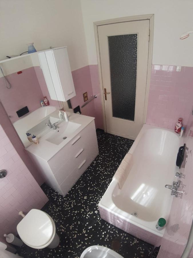 Appartamento Centrale Fino A 8 Posti Letto ปอนเตรโมลิ ภายนอก รูปภาพ