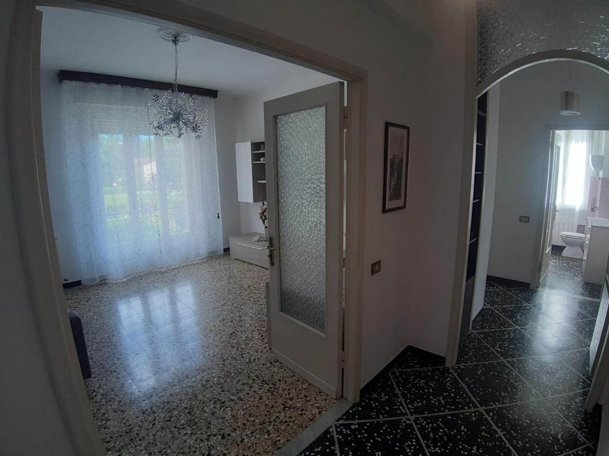Appartamento Centrale Fino A 8 Posti Letto ปอนเตรโมลิ ภายนอก รูปภาพ